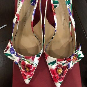 Salvatore Ferregamo Colorful flower print pumps